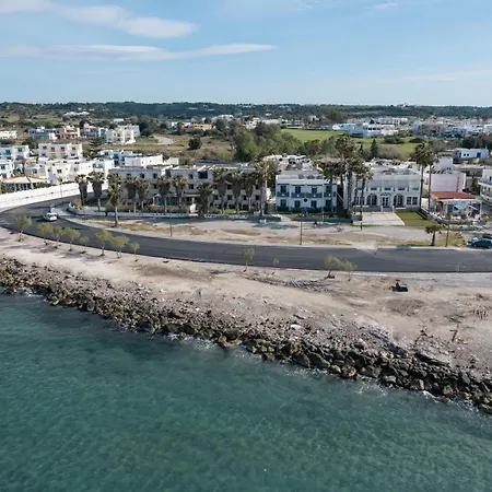 מלון דירות Angela & Thalia 3*