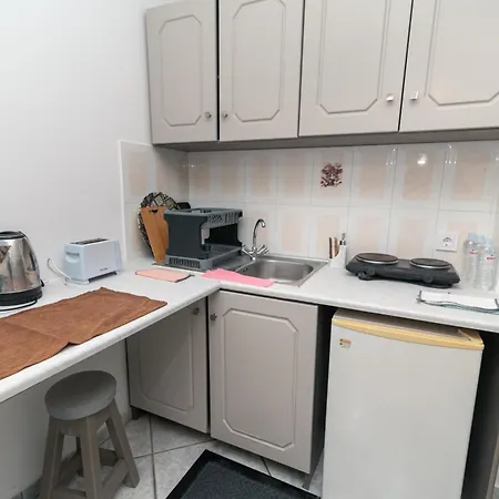 Angela & Thalia מלון דירות מסטיכרי