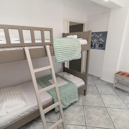 Angela & Thalia מלון דירות מסטיכרי